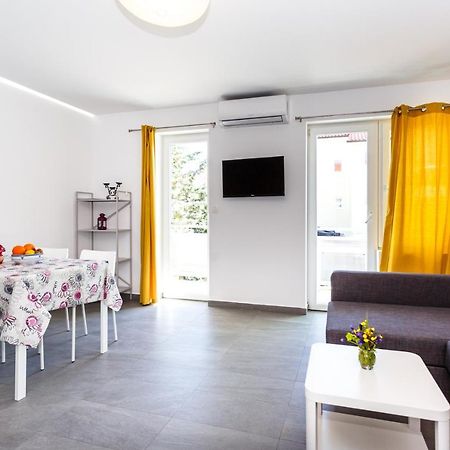 Golden Island Apartments Krk Town Εξωτερικό φωτογραφία